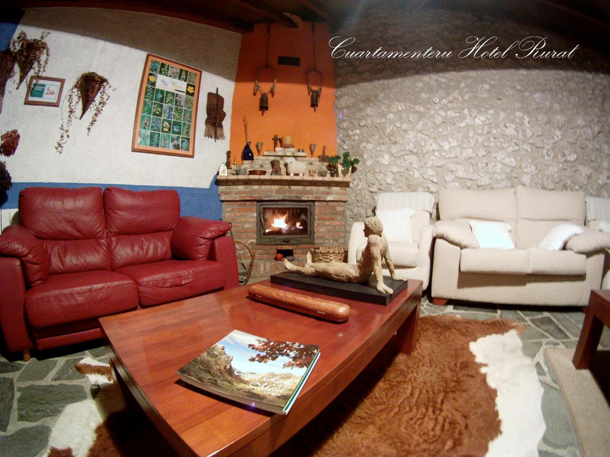 Hotel Rural Cuartamenteru Poo De Llanes Bagian luar foto