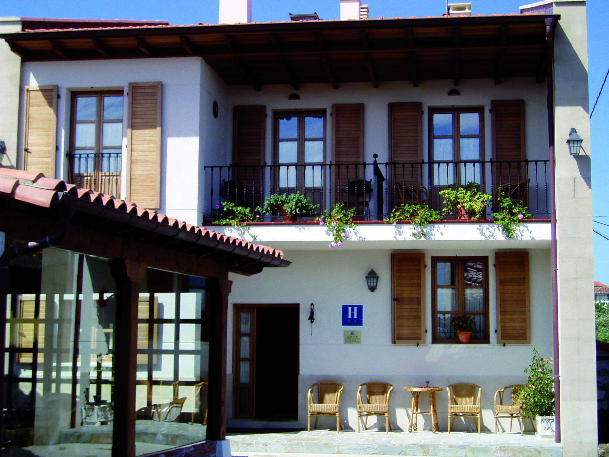 Hotel Rural Cuartamenteru Poo De Llanes Bagian luar foto